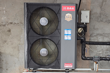 12月23日家用空气源热泵安装