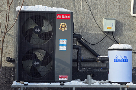12月23日家用空气源热泵安装